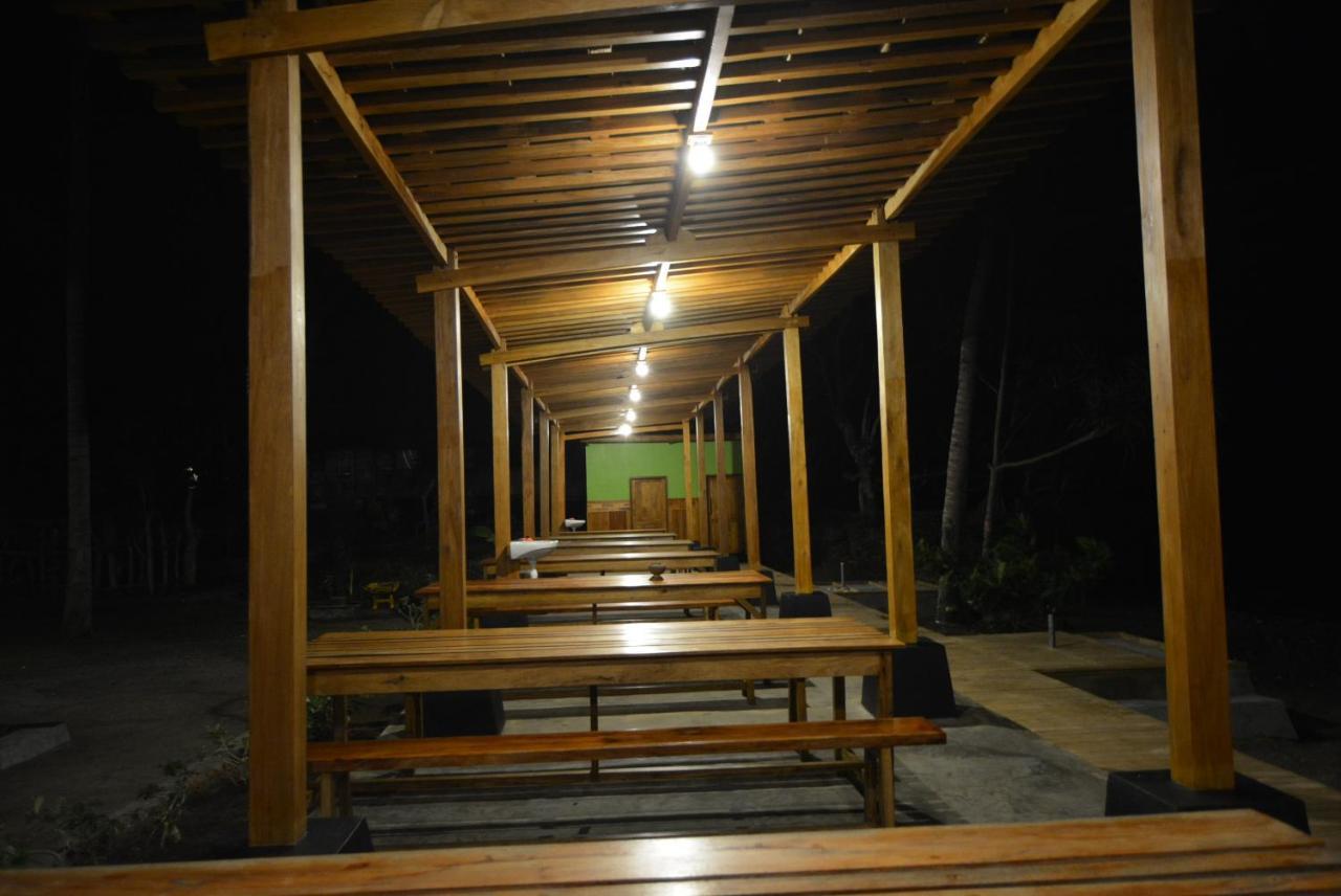 Sunari Beach Resort Selayar Matalalang ภายนอก รูปภาพ