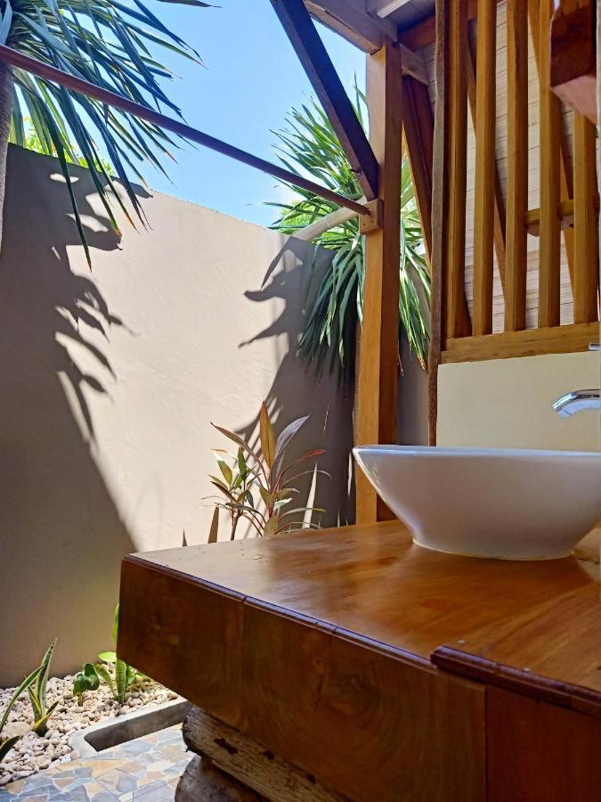 Sunari Beach Resort Selayar Matalalang ภายนอก รูปภาพ